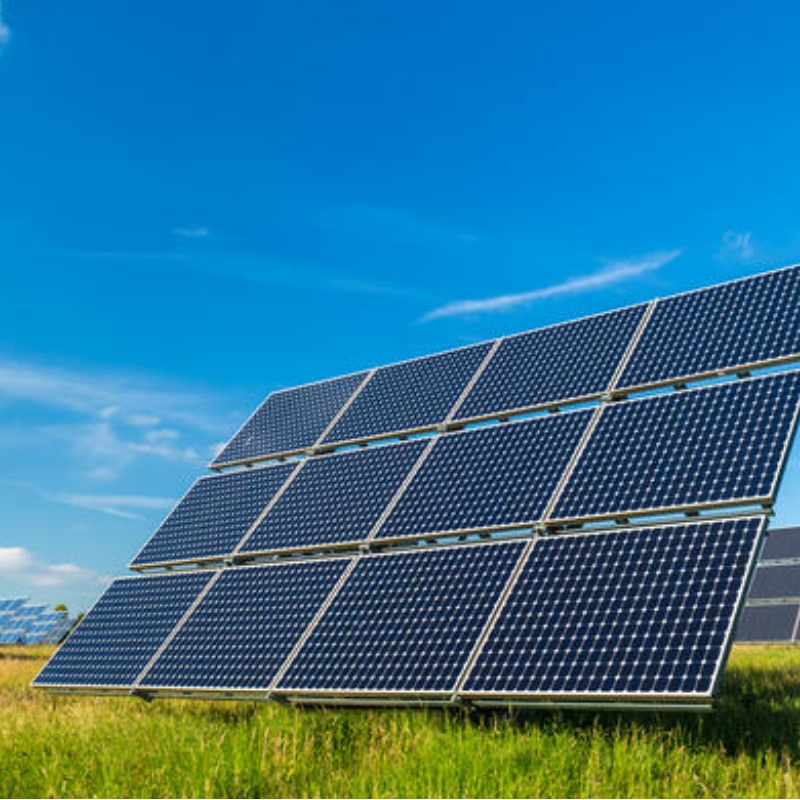 Nagy hatékonyság 540-555 W fotovoltaikusnapenergia-modul panel rendszer online eladás